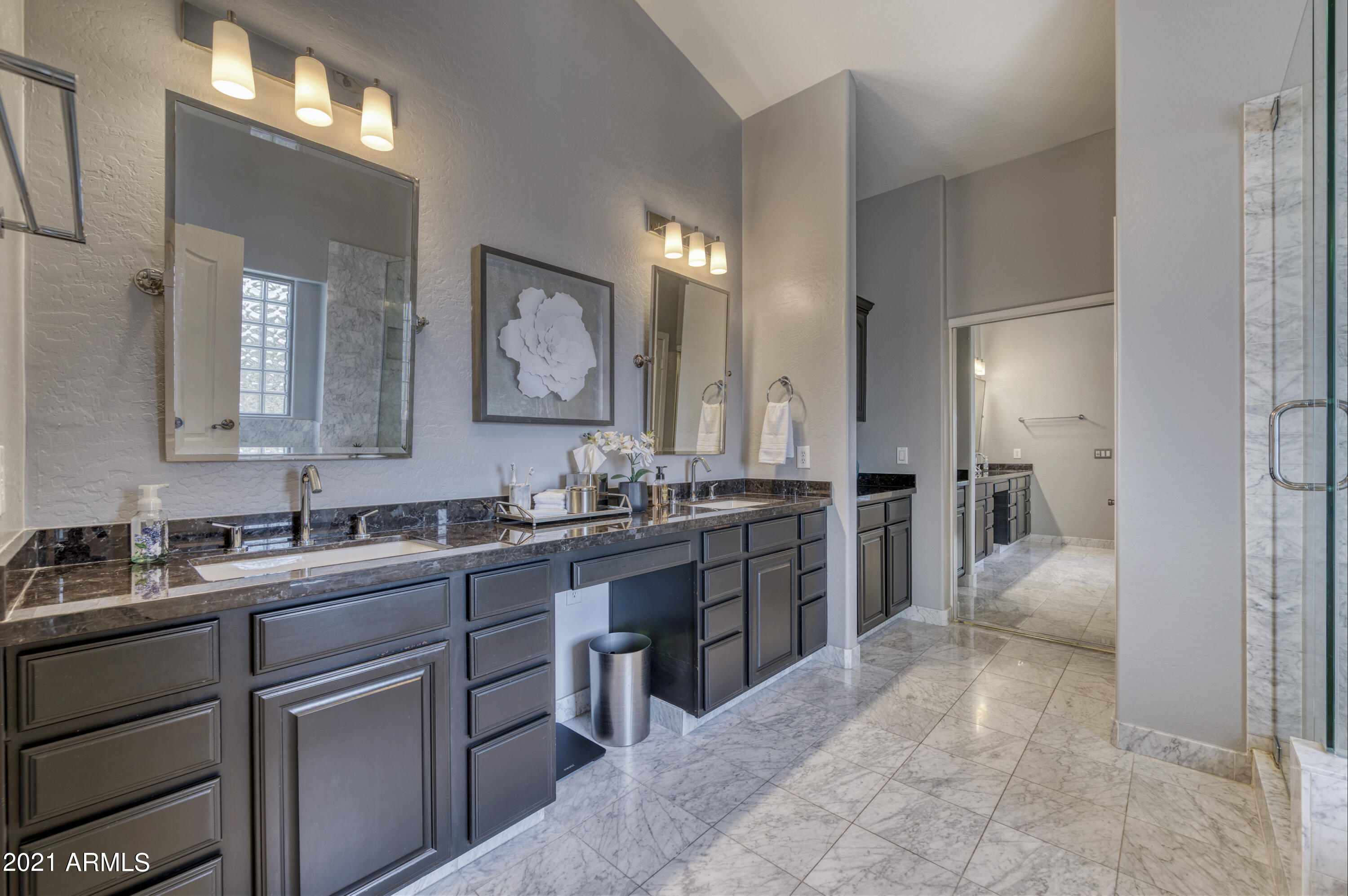 2635 East Ridge Creek Road Phoenix, AZ 85024 - Photo 29 of 45 Master Bathroom