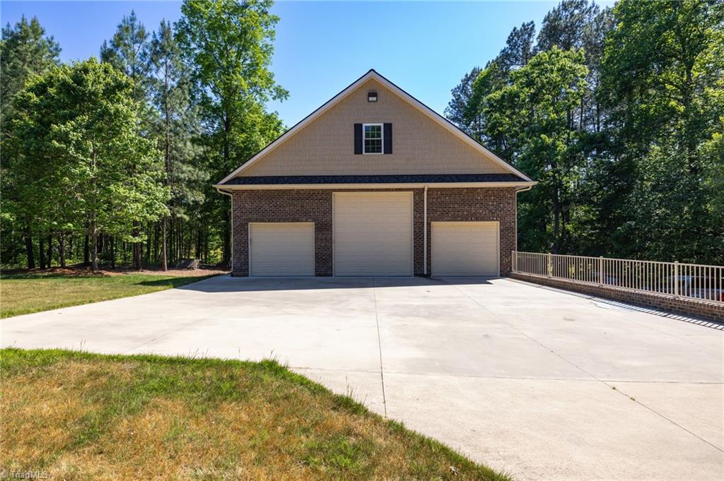 1147 Highway 62 High Point, NC 27263 - Photo 37 of 45