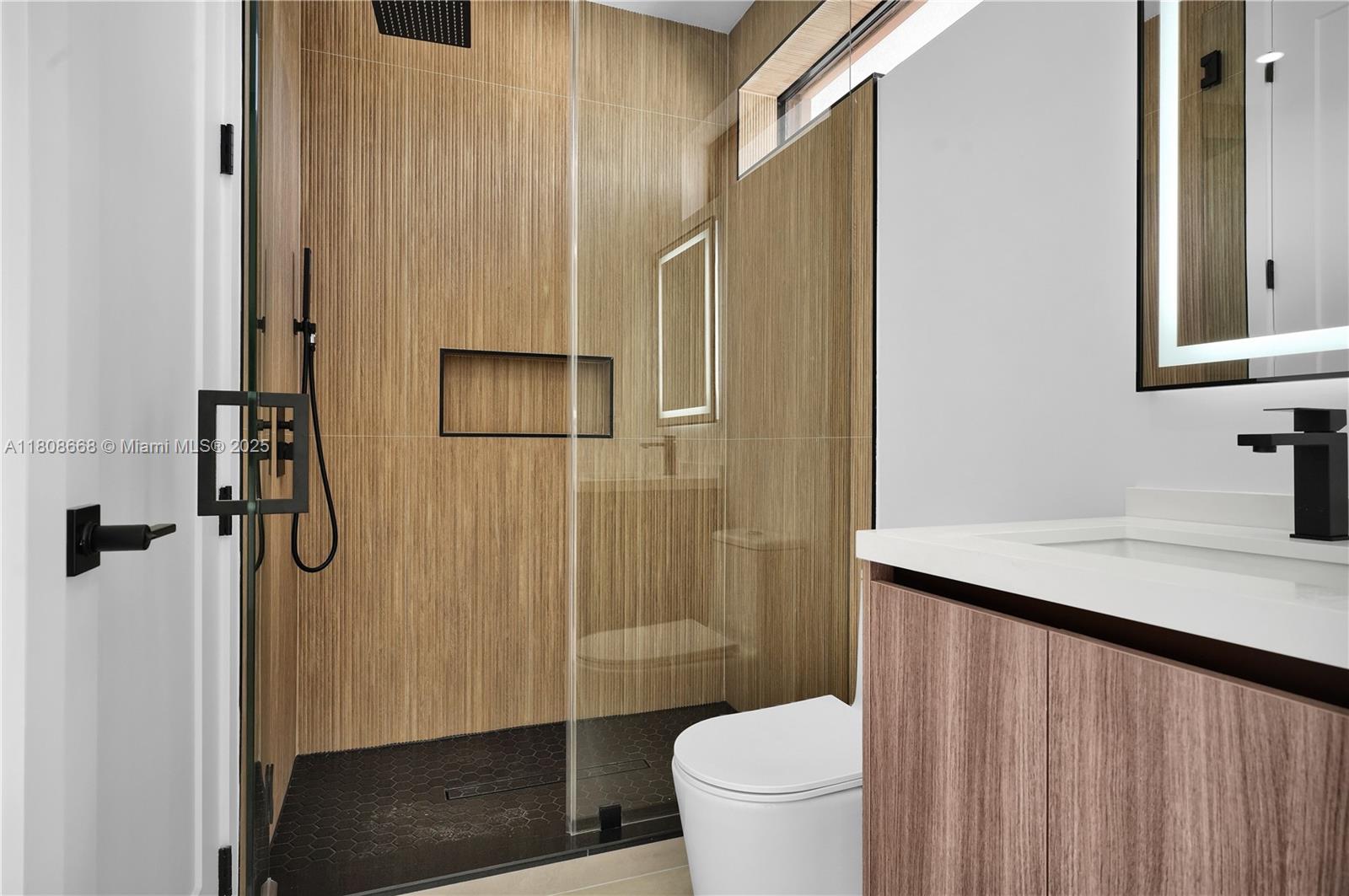 2839 Southwest 25th Street Miami, FL 33133 - Photo 15 of 47