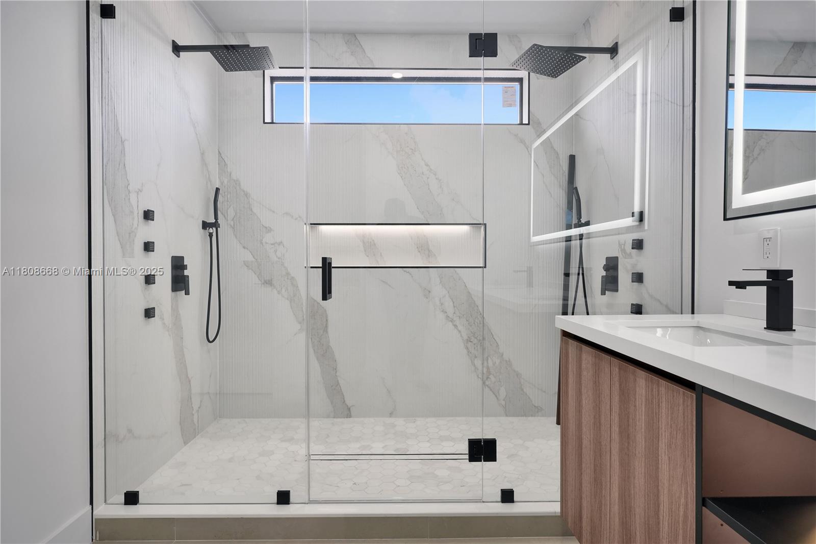 2839 Southwest 25th Street Miami, FL 33133 - Photo 23 of 47