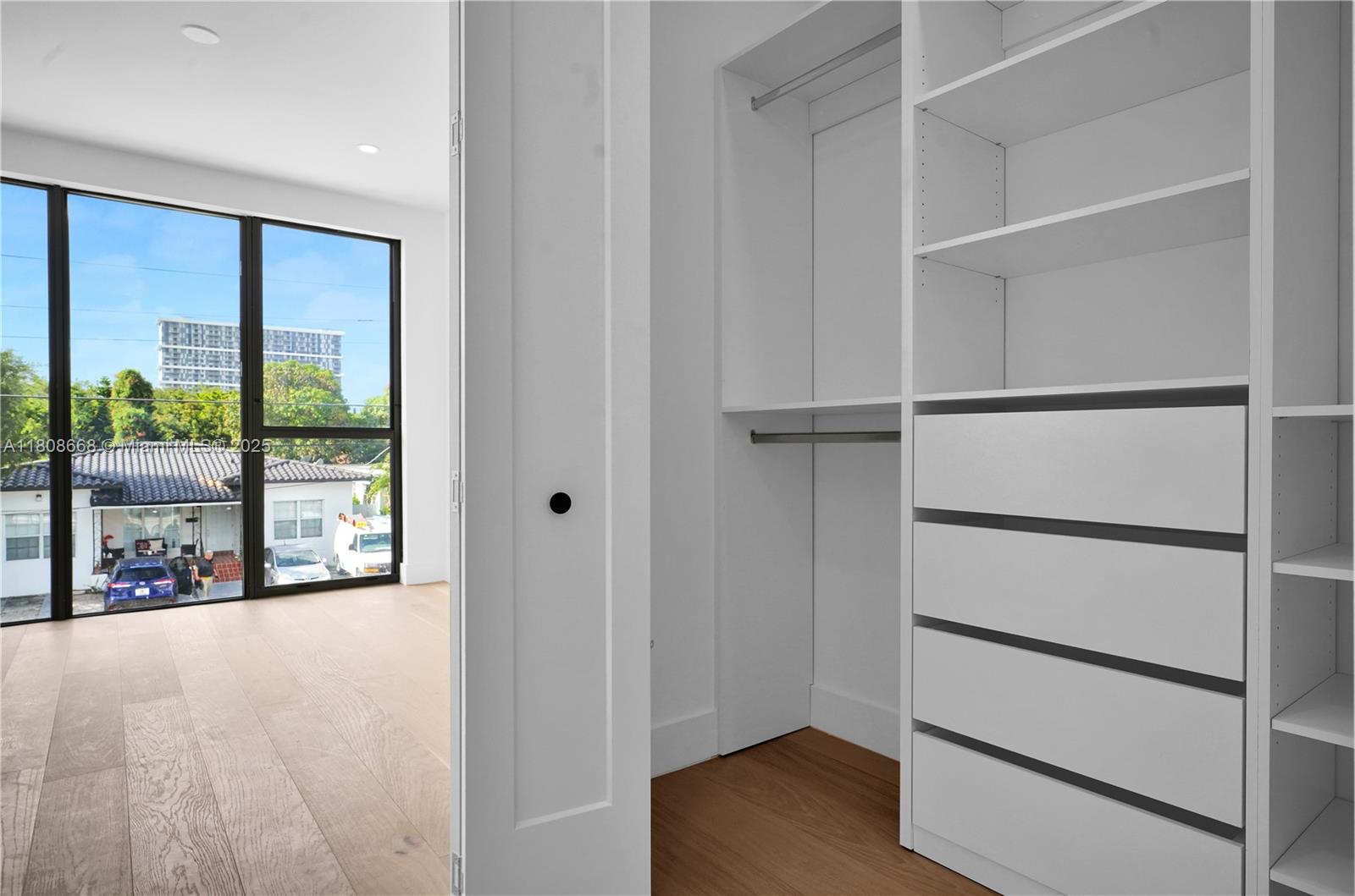 2839 Southwest 25th Street Miami, FL 33133 - Photo 31 of 47