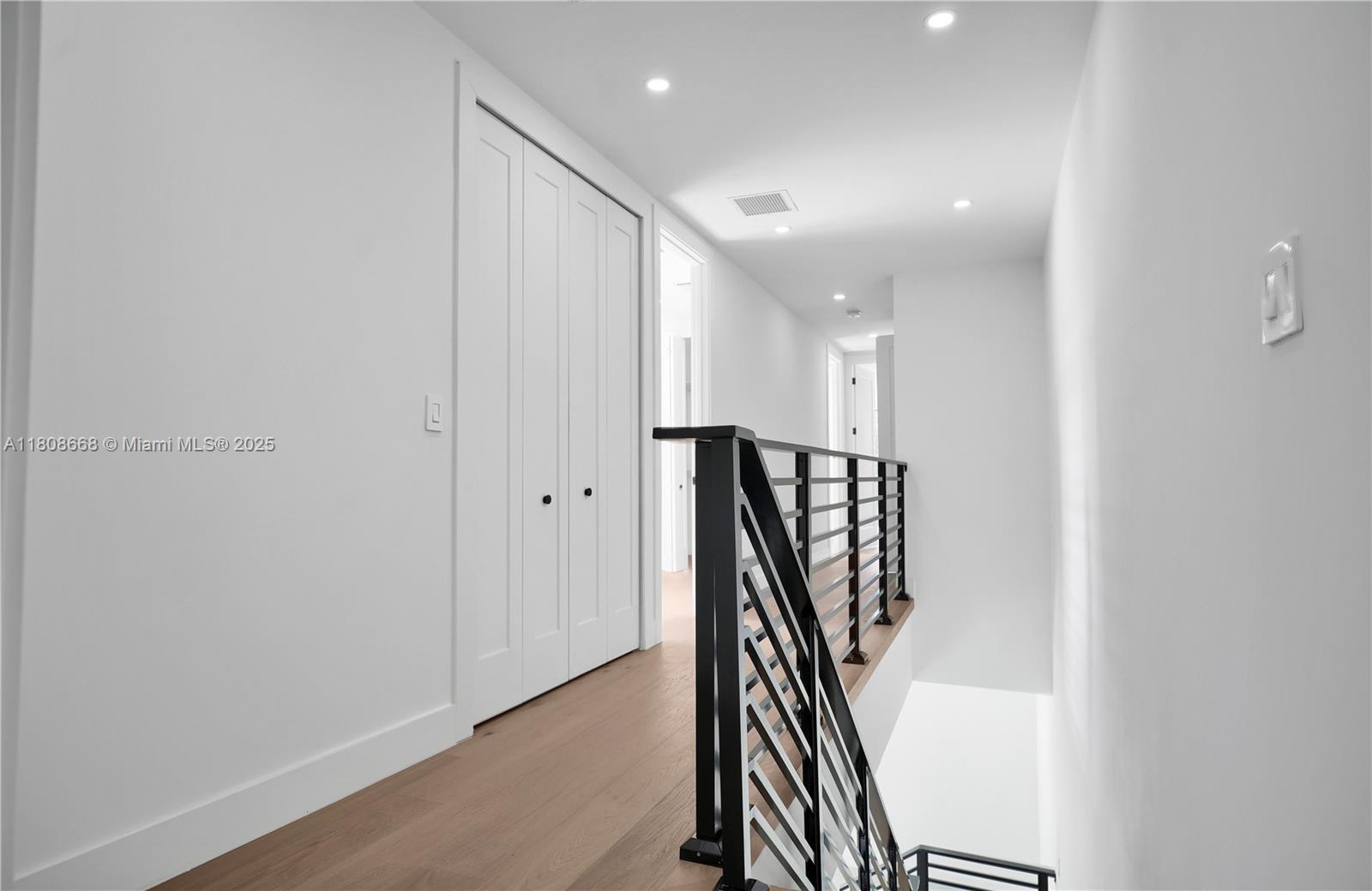 2839 Southwest 25th Street Miami, FL 33133 - Photo 36 of 47