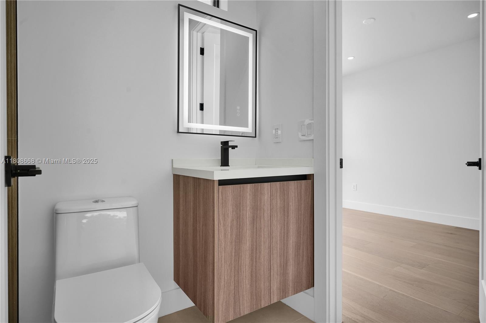 2839 Southwest 25th Street Miami, FL 33133 - Photo 40 of 47