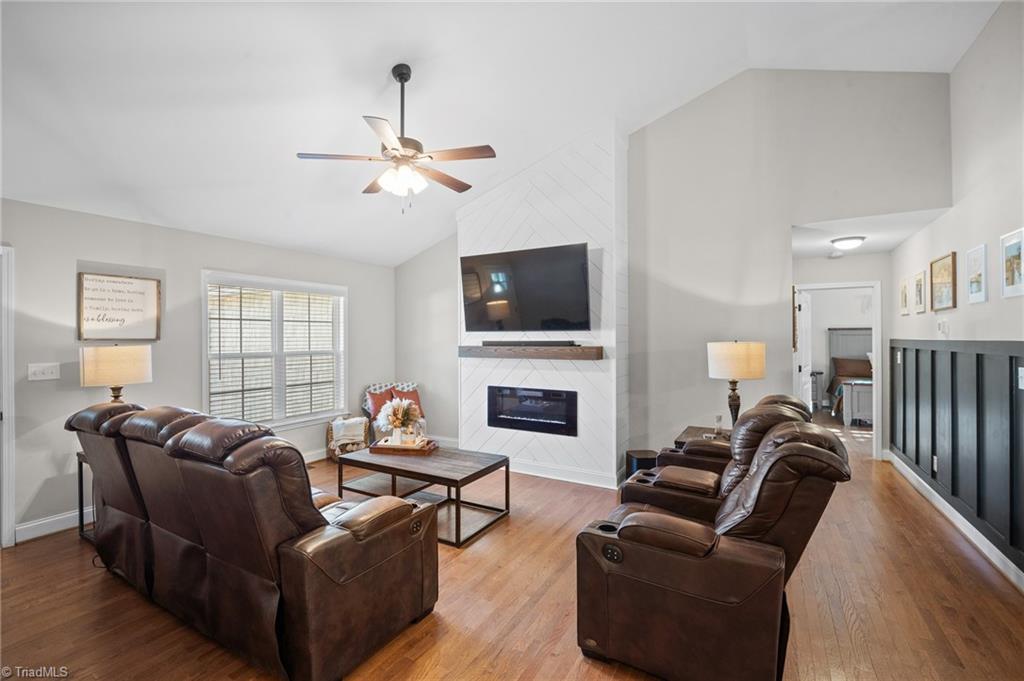 2134 Waterford Pointe Road Lexington, NC 27292 - Photo 4 of 27 Gallery Image 4