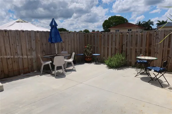 $460,000 | 18240 Southwest 148th Road, Unit 18240, Miami, FL 33187
