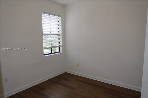 $460,000 | 18240 Southwest 148th Road, Unit 18240, Miami, FL 33187