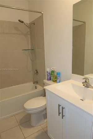 $460,000 | 18240 Southwest 148th Road, Unit 18240, Miami, FL 33187