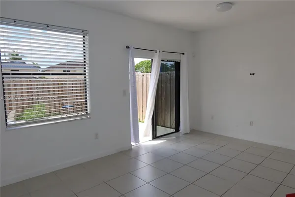 $460,000 | 18240 Southwest 148th Road, Unit 18240, Miami, FL 33187
