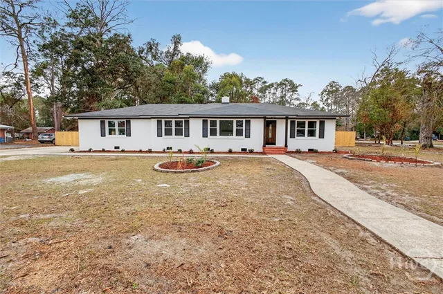 $380,000 | 524 Old Waynesville Road, Jesup, GA 31546