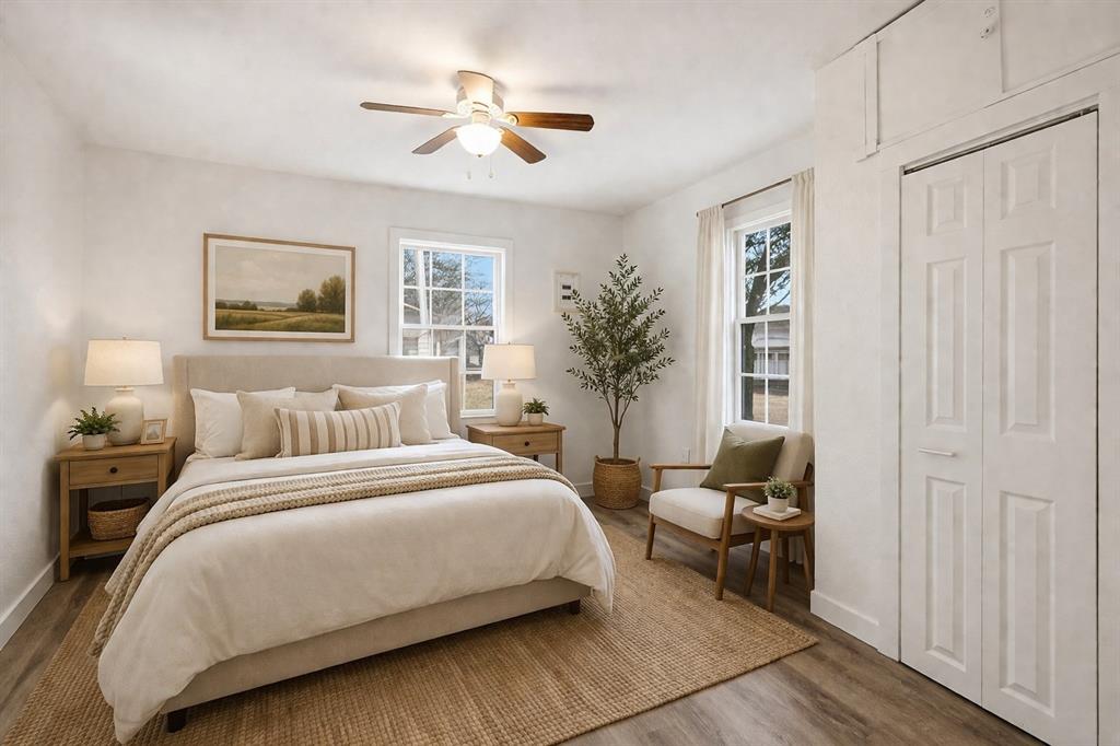 803 East 14th Street Bonham, TX 75418 - Photo 13 of 22 Virtually staged bedroom