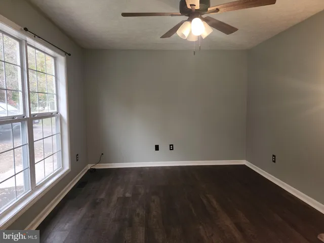 $330,000 | 9620 Mohawk Drive, King George, VA 22485