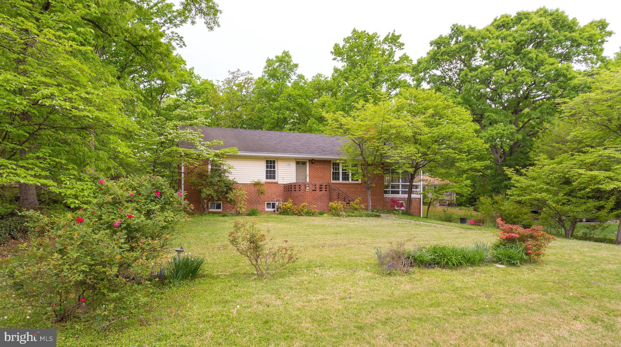 6724 Hackberry Street Springfield, VA 22150 - Photo 3 of 28 Exterior (Front)