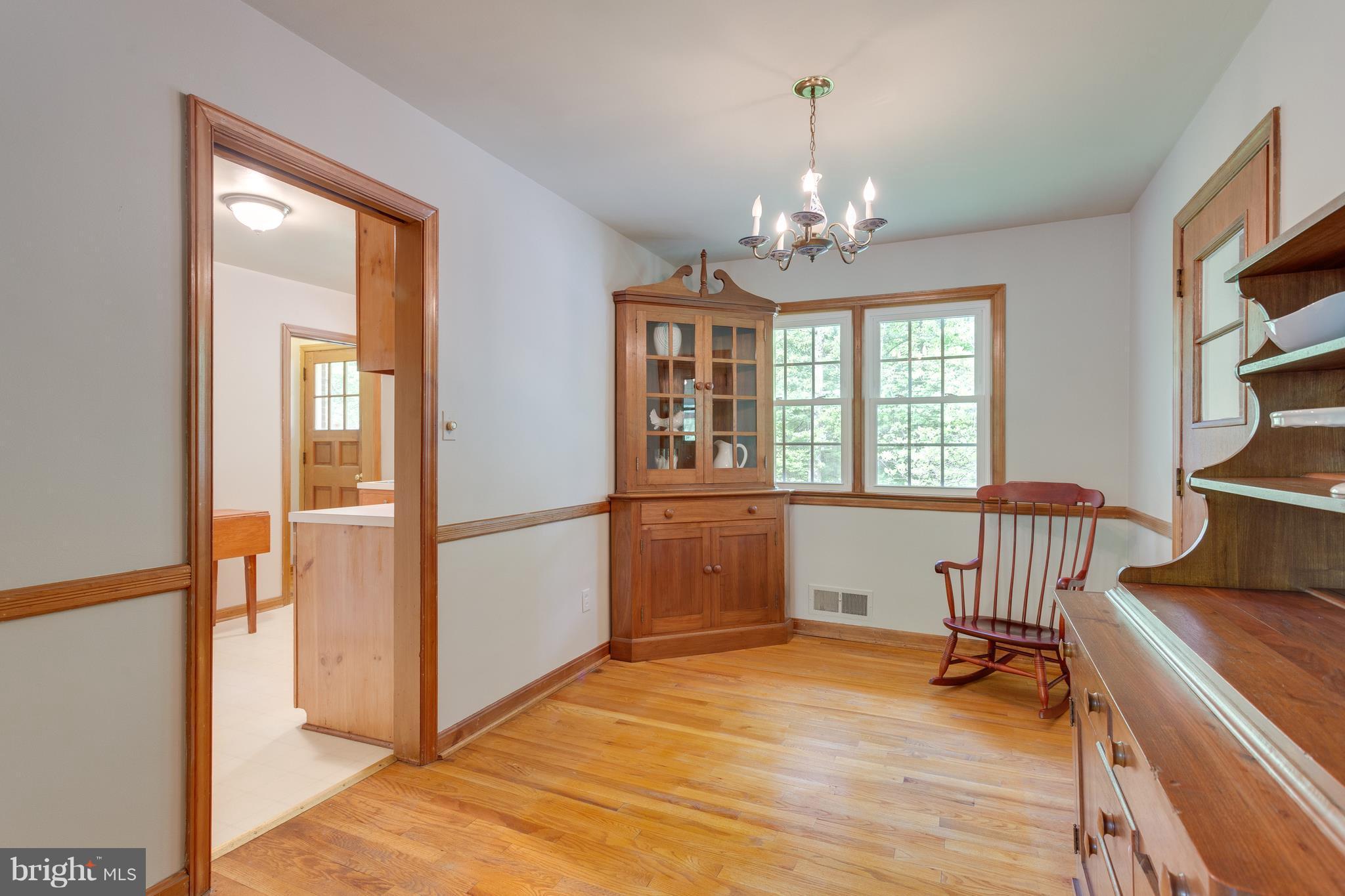 6724 Hackberry Street Springfield, VA 22150 - Photo 9 of 28 Dining Room