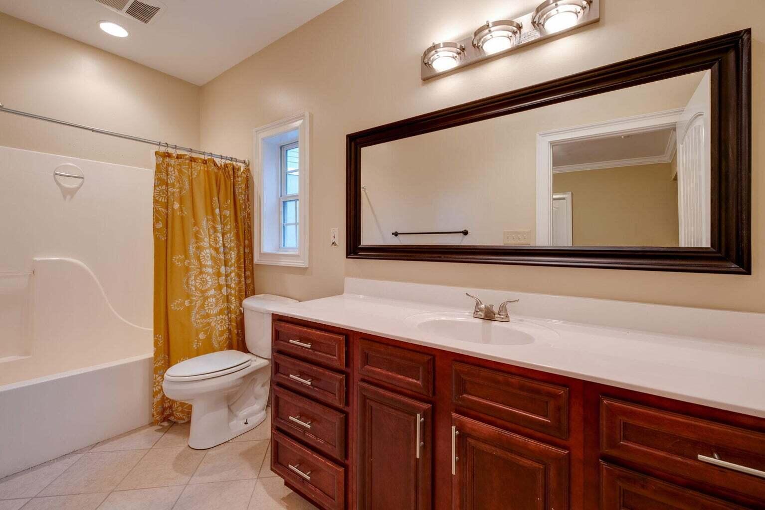 1007 East Dallas Road Chattanooga, TN 37405 - Photo 54 of 60 2nd full bath downstairs