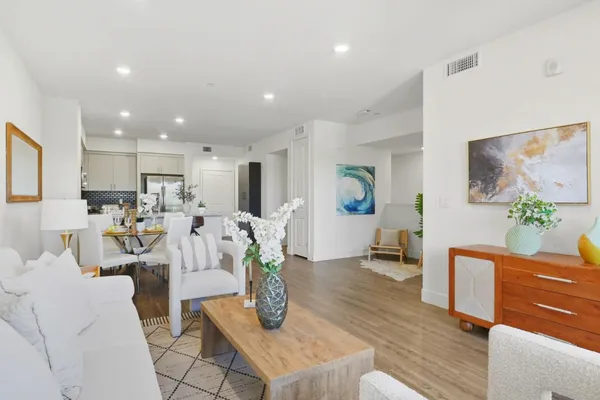 $749,000 | 5951 Sunstone Drive, Unit 208, San Jose, CA 95123