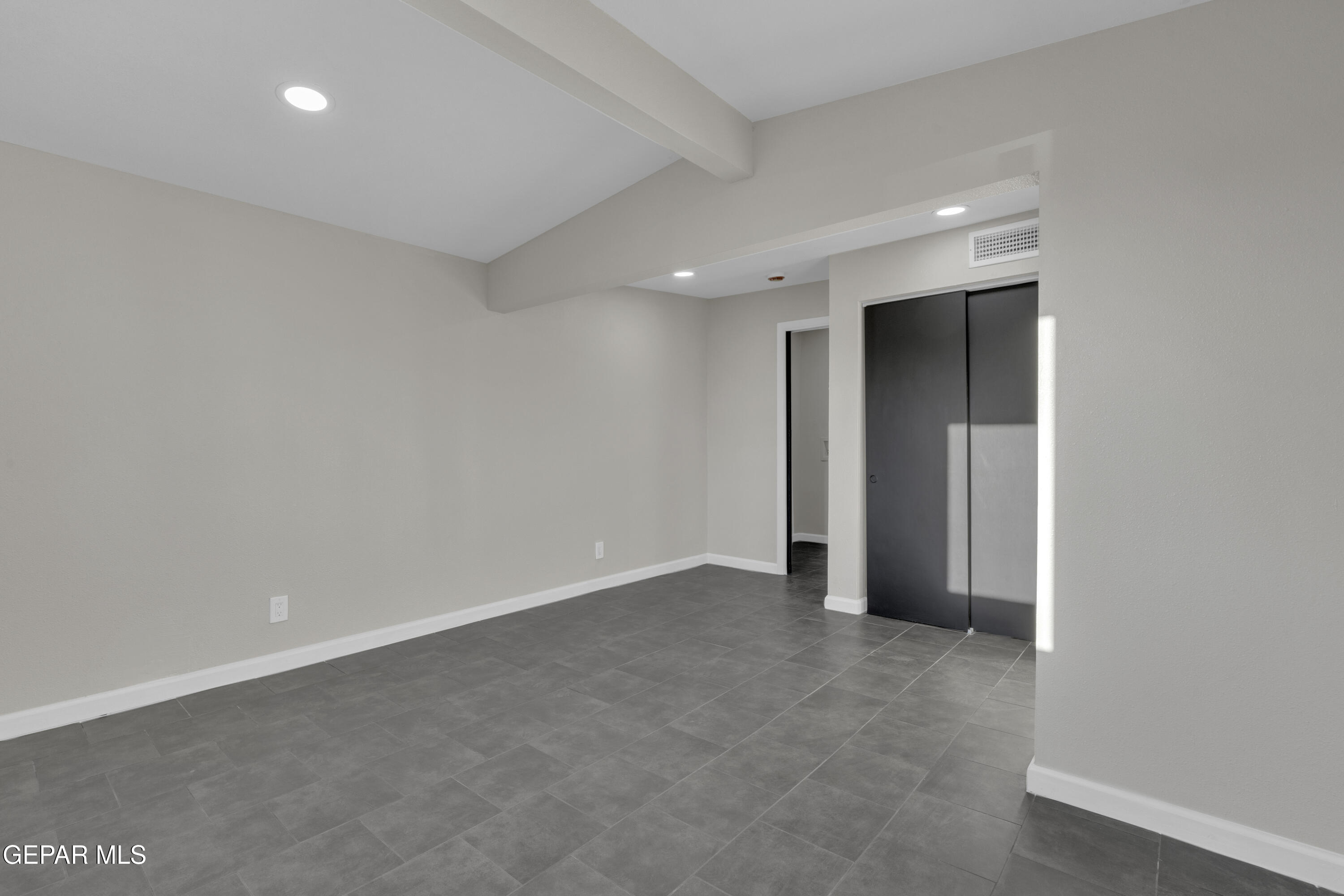 7125 Banana Tree Lane El Paso, TX 79915 - Photo 13 of 62 2 (7)