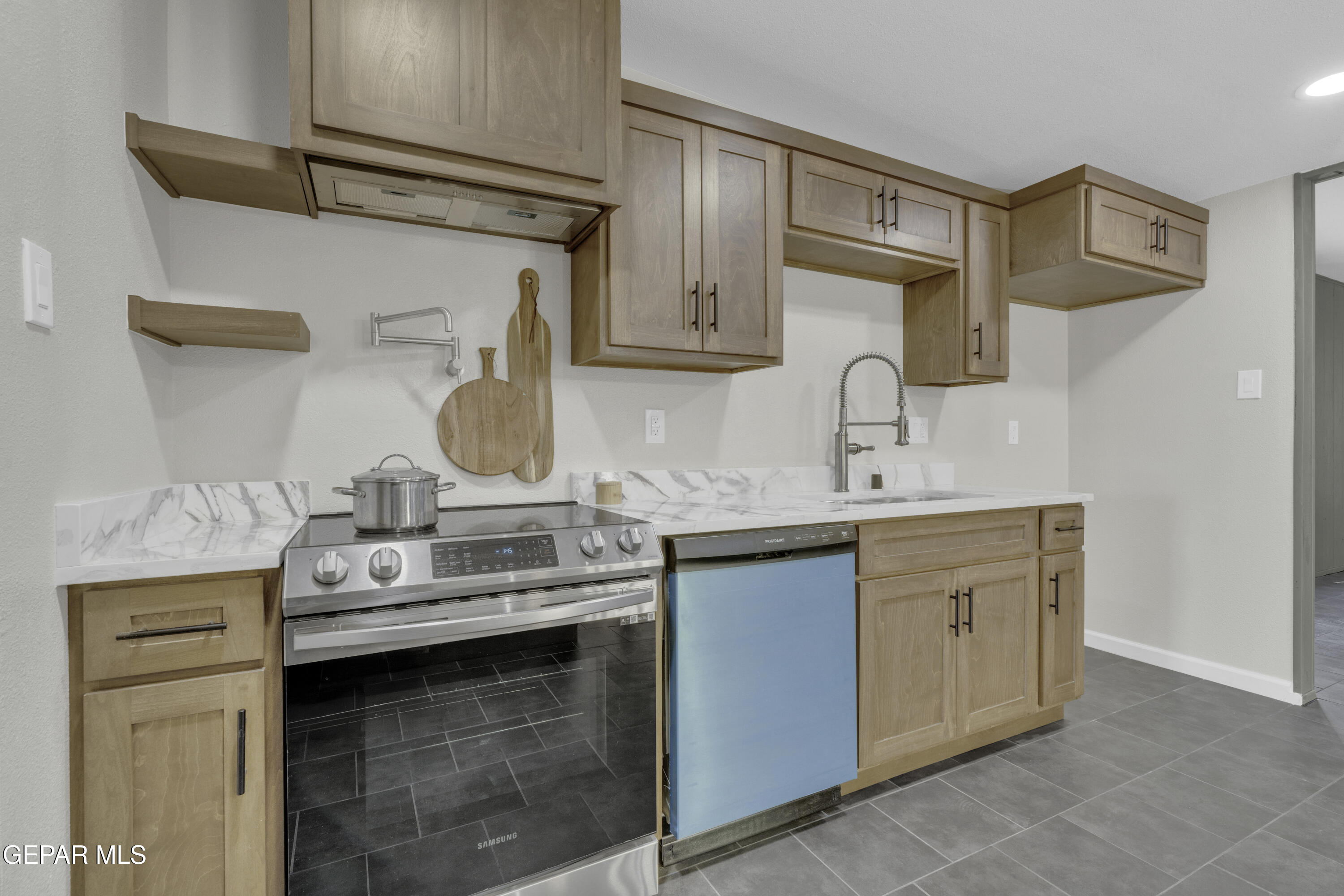 7125 Banana Tree Lane El Paso, TX 79915 - Photo 28 of 62 6 (6)