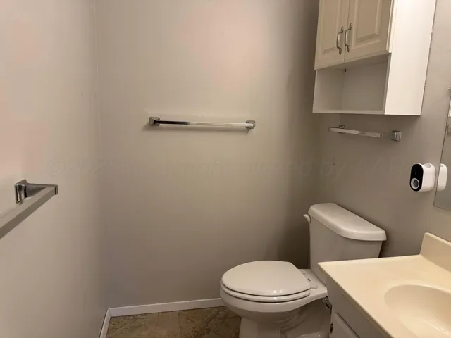 $144,000 | 1809 Willard Avenue, Canadian, TX 79014