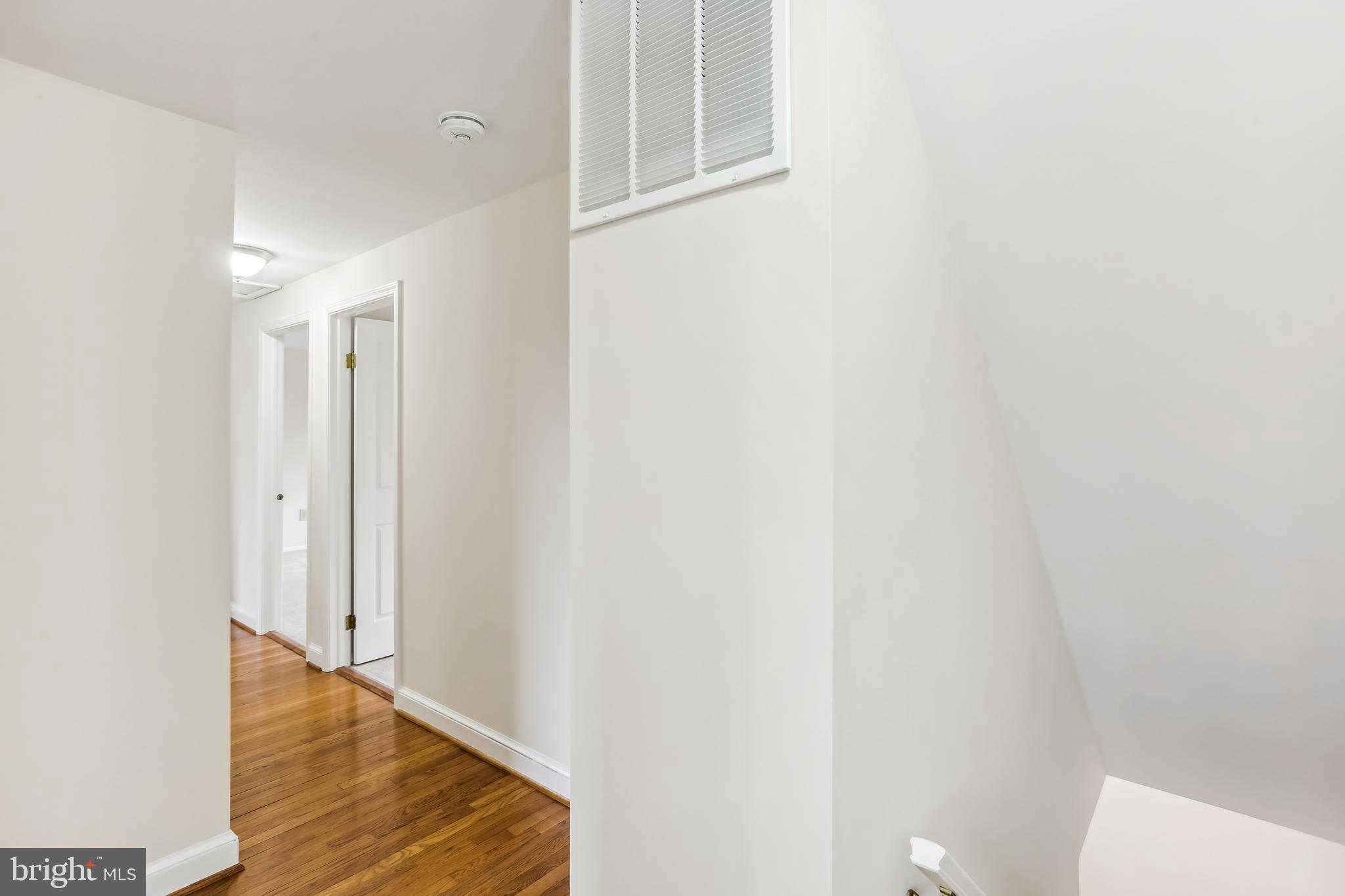 9730 Wightman Road Gaithersburg, MD 20882 - Photo 34 of 64 Upper level hallway