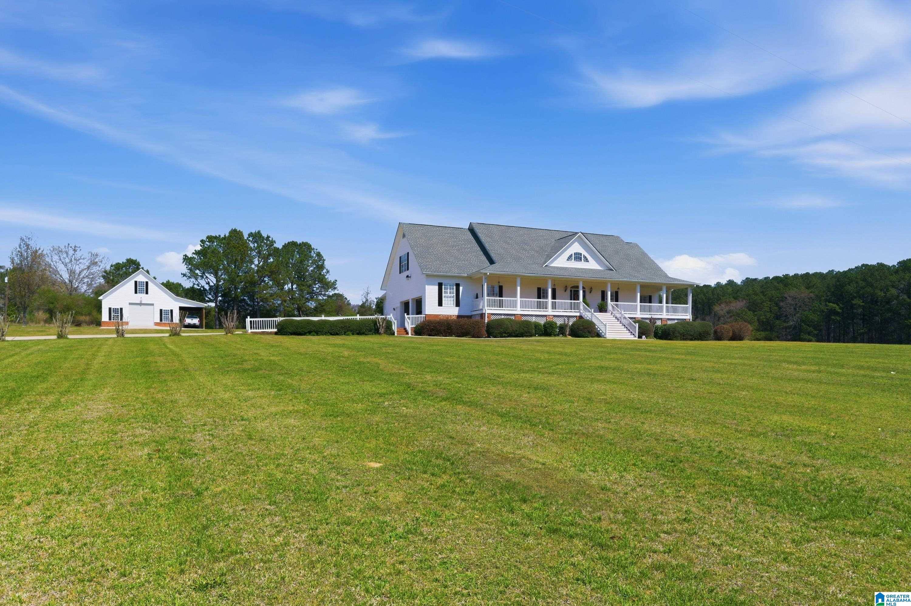 64 Mistletoe Lane Vincent, AL 35178 - Photo 3 of 70