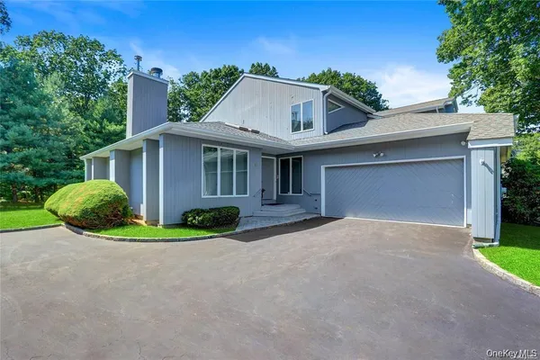 $1,249,000 | 12 Wood Path Drive, Northport, NY 11768