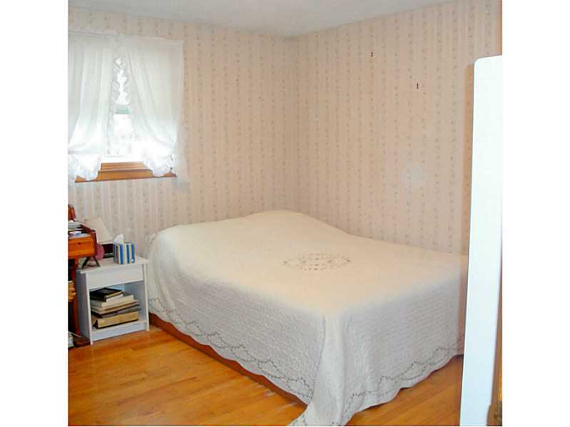 116 Kerri Lyn Road Warwick, RI 02889 - Photo 17 of 24 Bedroom.