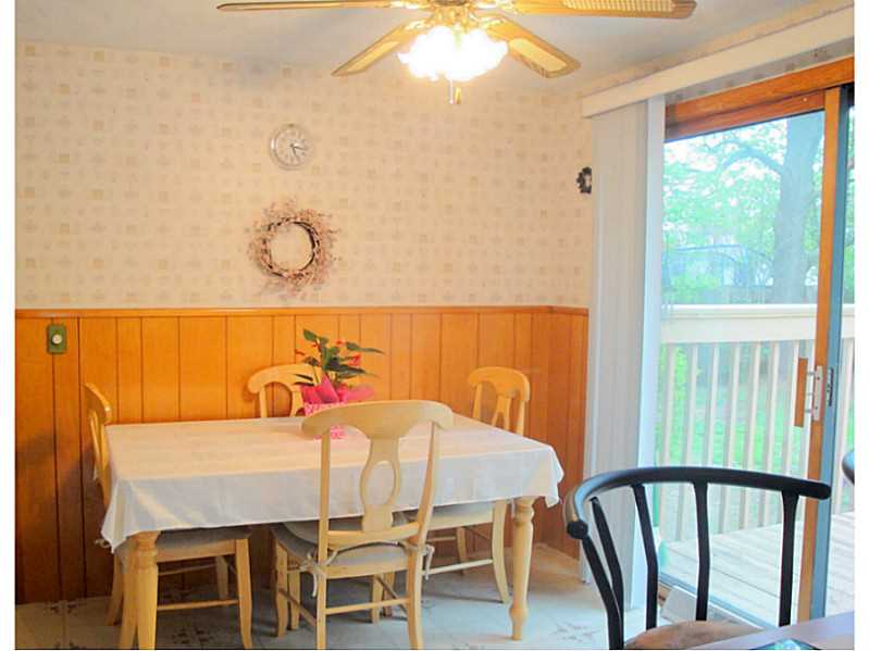 116 Kerri Lyn Road Warwick, RI 02889 - Photo 7 of 24 Dining Area.