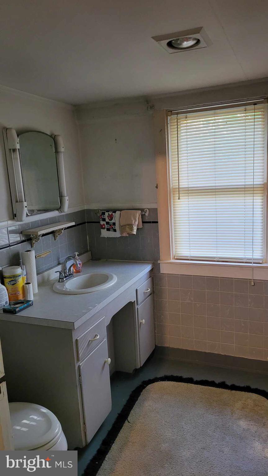 522 Denton Road Federalsburg, MD 21632 - Photo 10 of 12 Bathroom