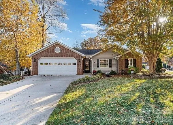 $1,130 | 36 Brandy Drive, Greensboro, NC 27409