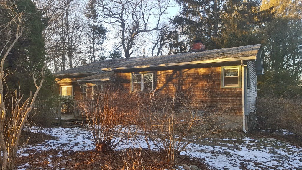 125 Post Road Westerly, RI 02891 - Photo 2 of 23 Exterior Back