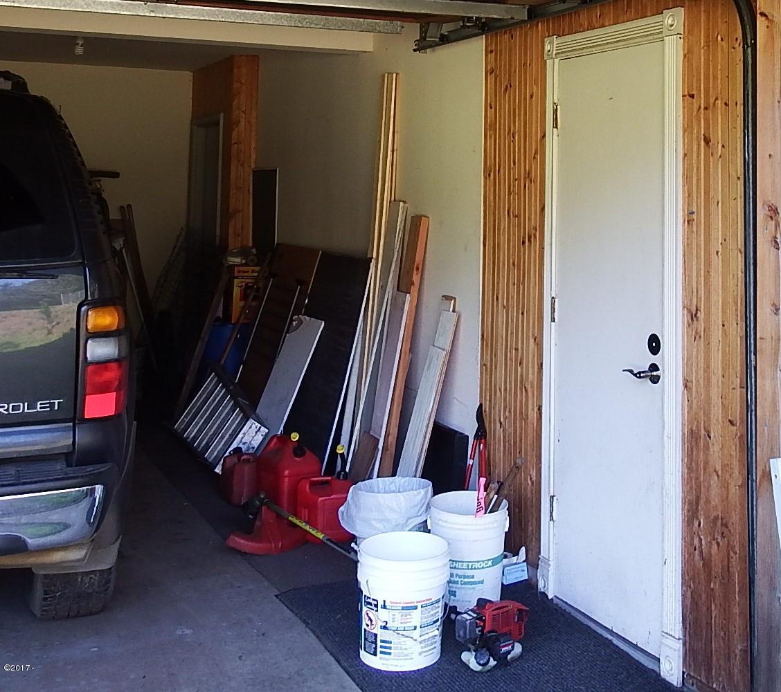 6205 Scherzinger Road Neskowin, OR 97149 - Photo 49 of 88 Garage