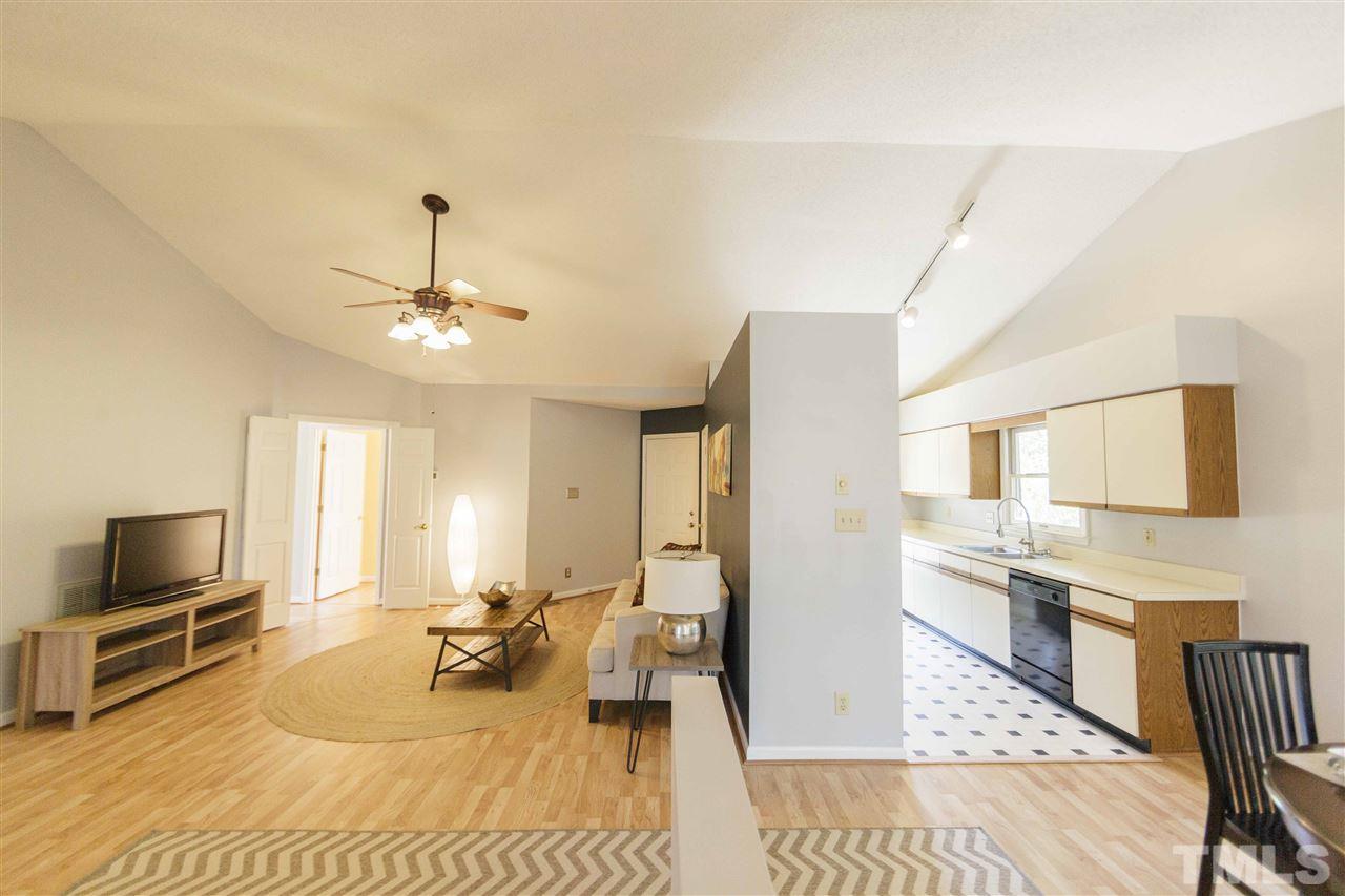 4106 Olde Coach Road Durham, NC 27707 - Photo 4 of 20