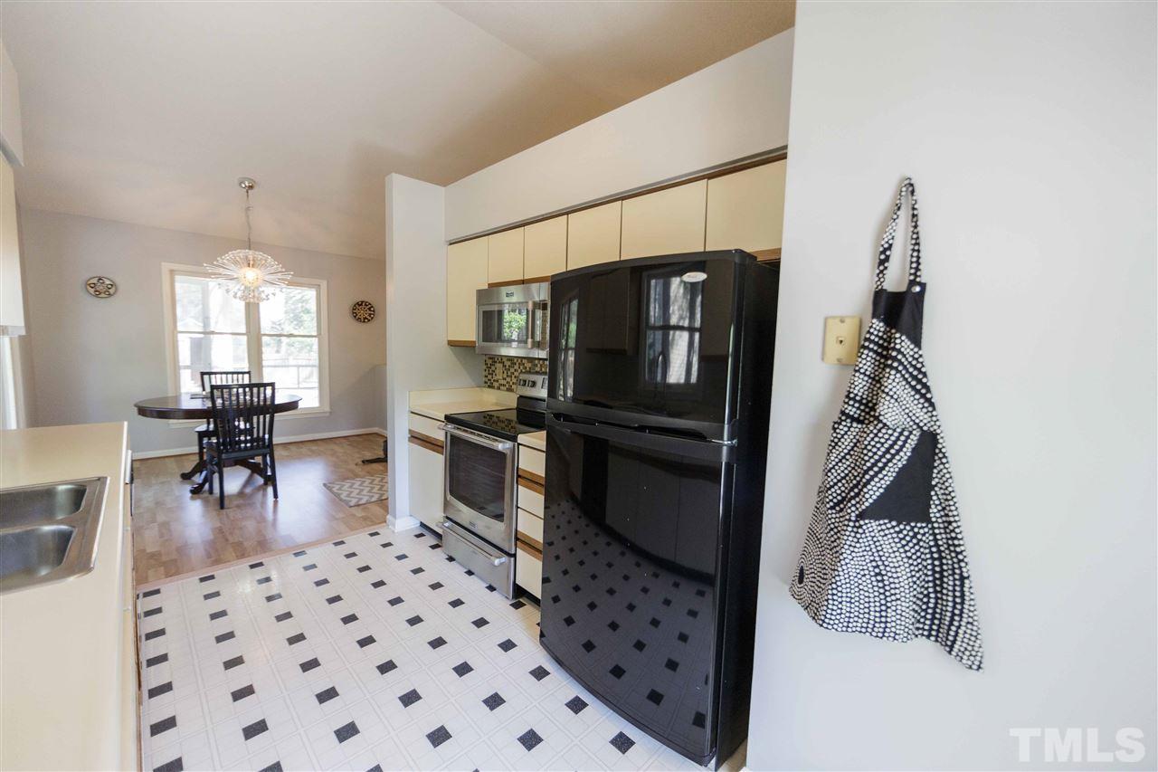 4106 Olde Coach Road Durham, NC 27707 - Photo 6 of 20