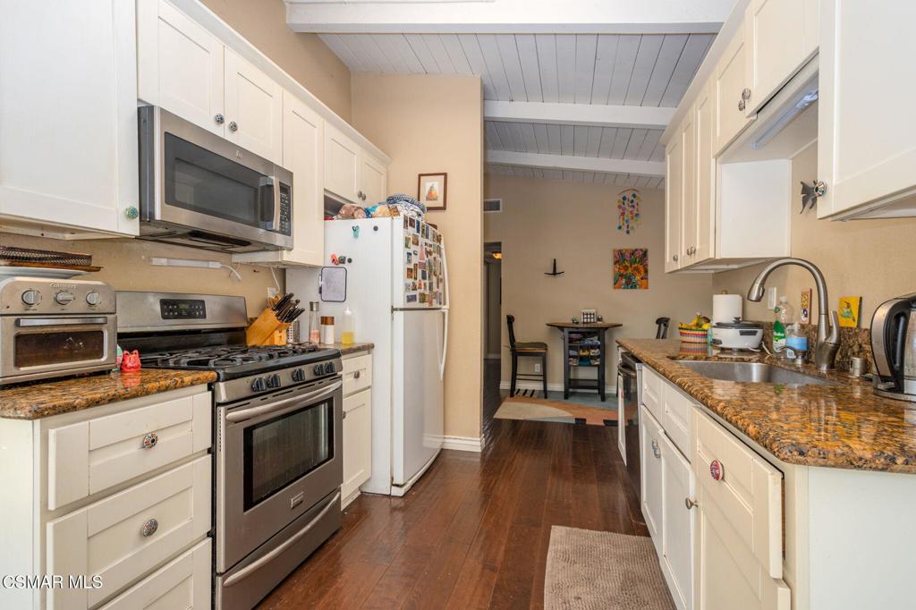 181 Beech Road Newbury Park, CA 91320 - Photo 9 of 21