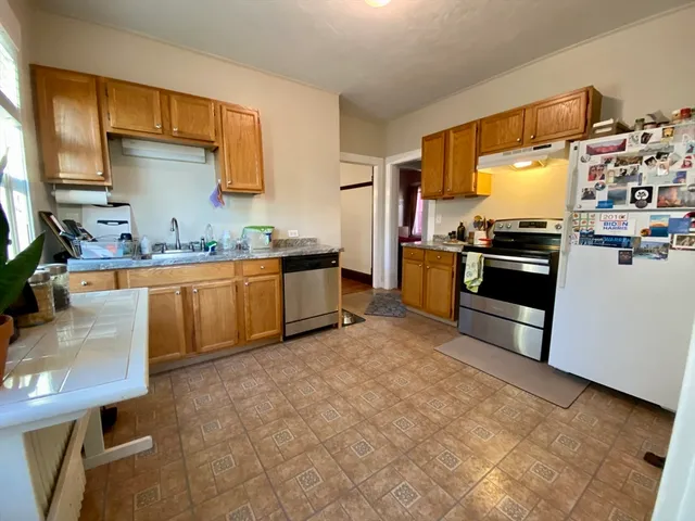 $3,000 | 51 Patten Street, Unit 1, Boston, MA 02130