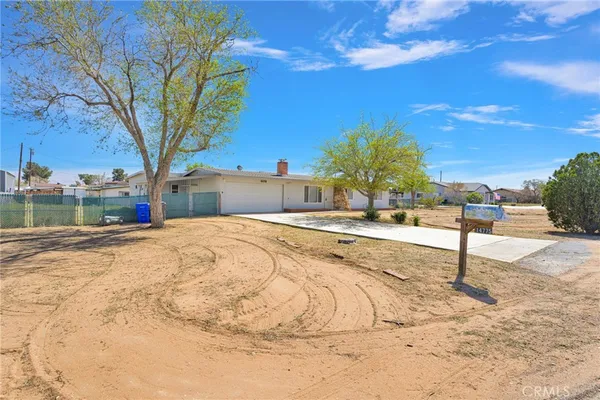 $365,000 | 14775 Gayhead Road, Apple Valley, CA 92307