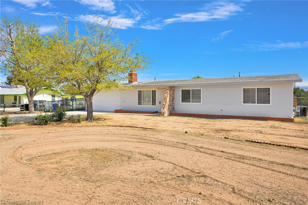 14775 Gayhead Road Apple Valley, CA 92307 - Photo 5 of 55