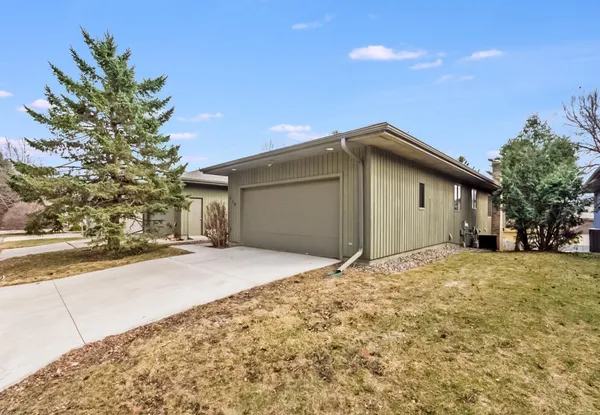 $369,000 | 614 Meldahl Lane, Northfield, MN 55057