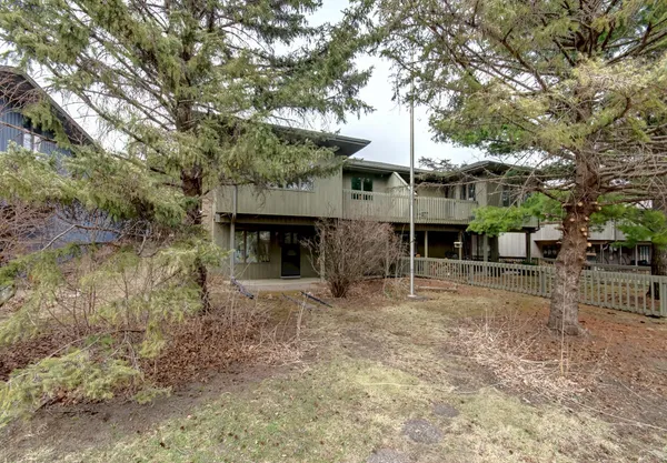 $369,000 | 614 Meldahl Lane, Northfield, MN 55057