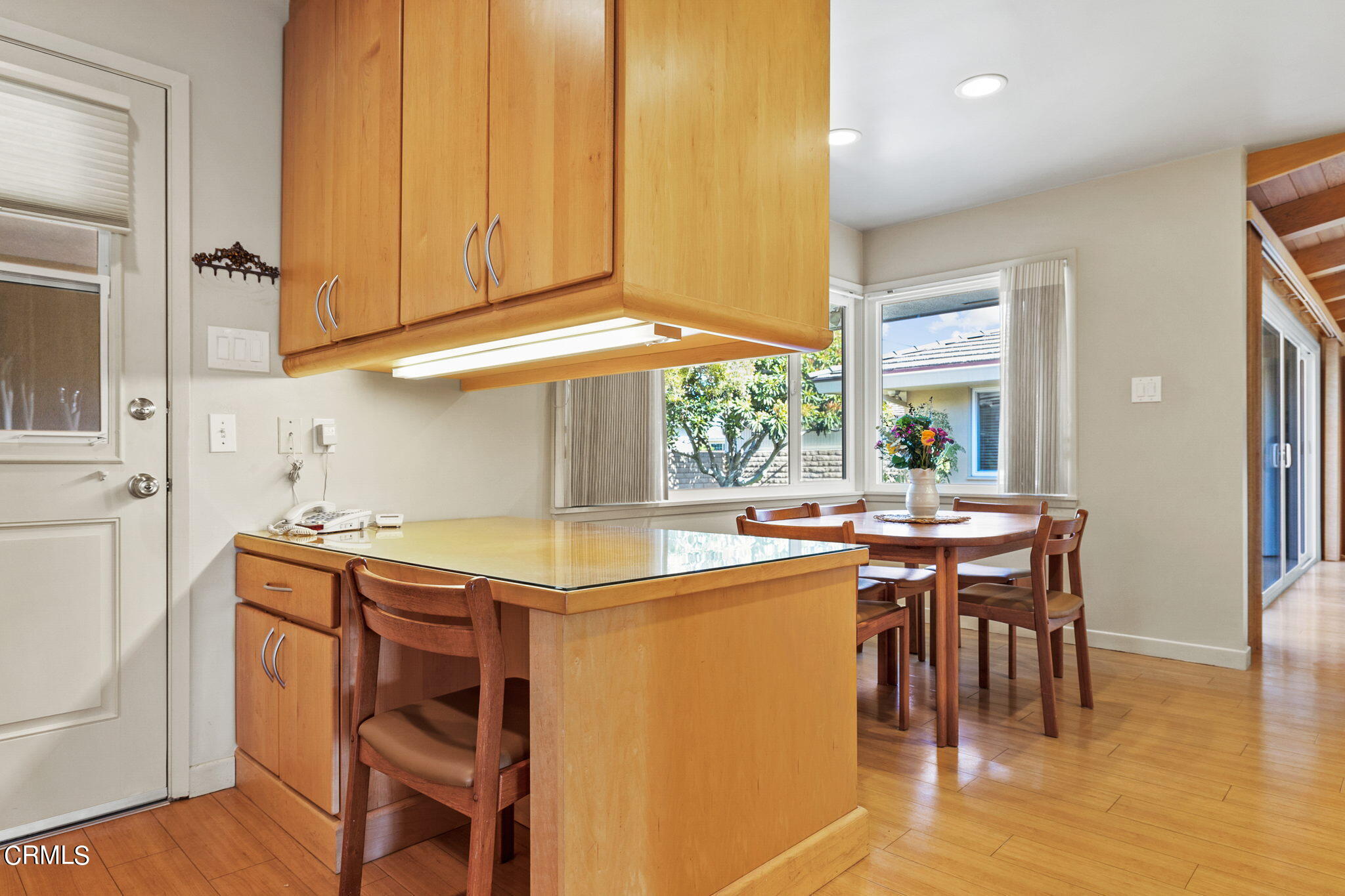 425 Devonshire Drive Oxnard, CA 93030 - Photo 27 of 57 27-web-or-mls-UpmarketMedia_425Dev-39