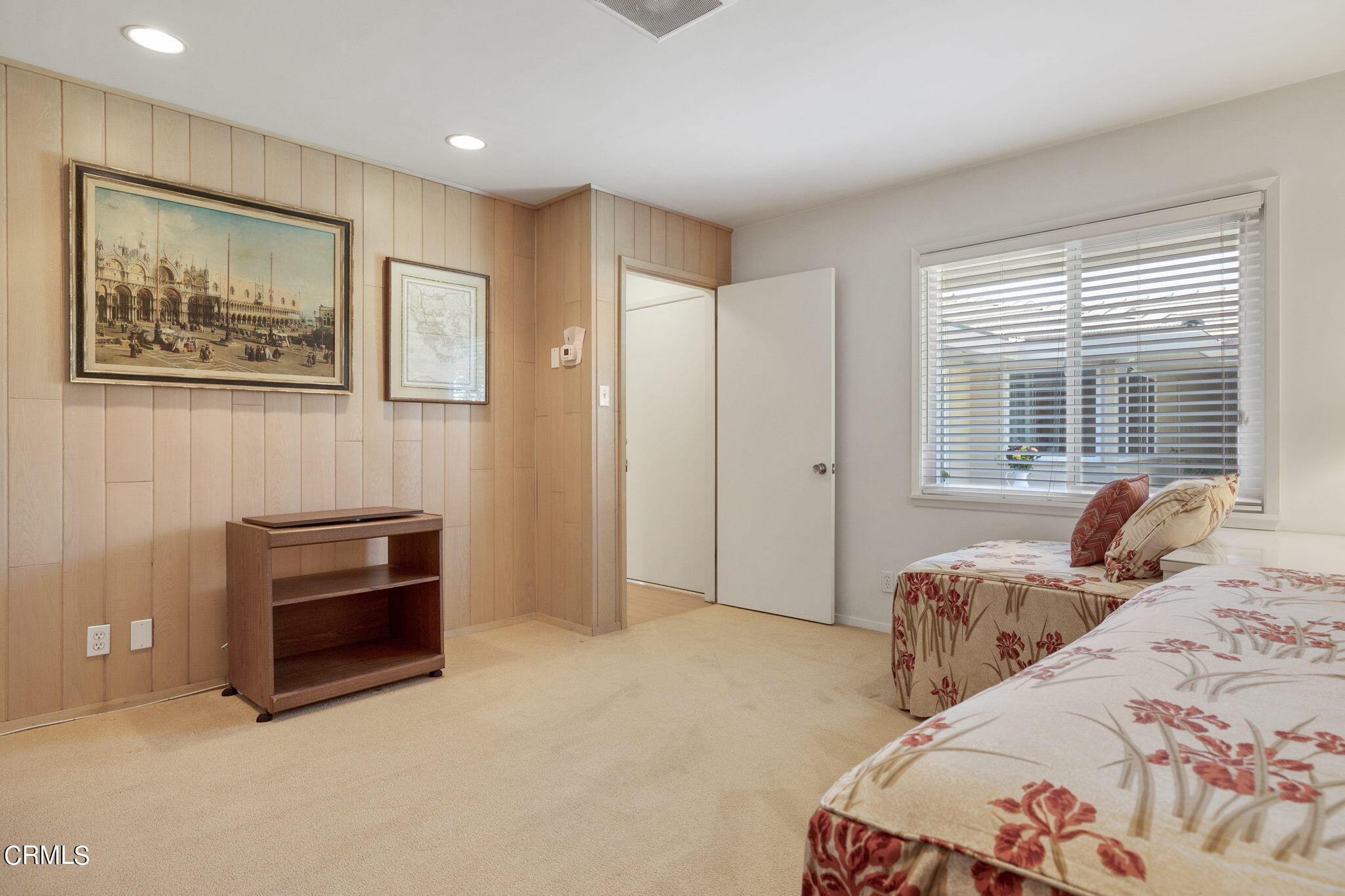 425 Devonshire Drive Oxnard, CA 93030 - Photo 33 of 57 33-web-or-mls-UpmarketMedia_425Dev-15