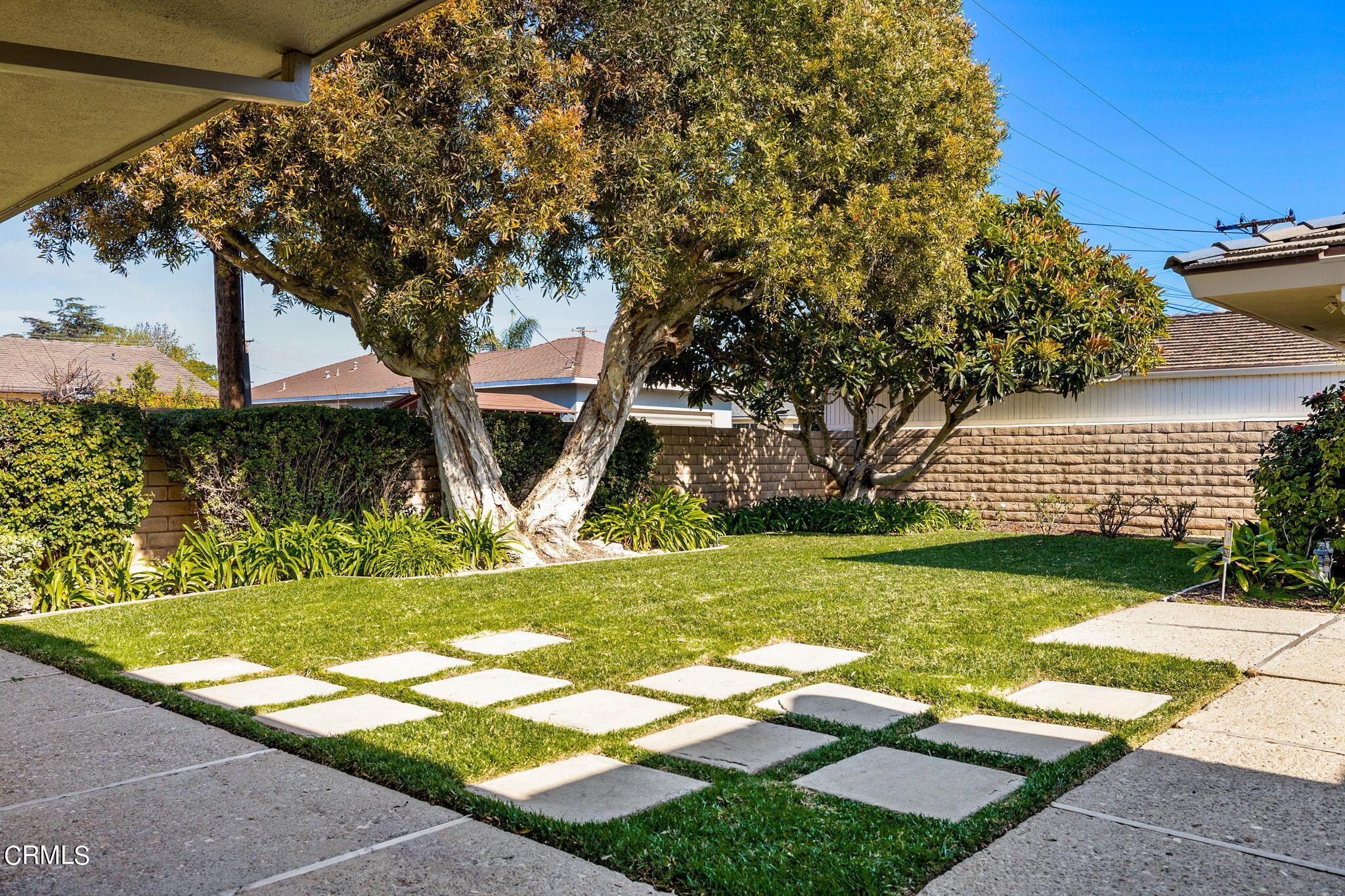 425 Devonshire Drive Oxnard, CA 93030 - Photo 49 of 57 48-web-or-mls-UpmarketMedia_425Devo-3