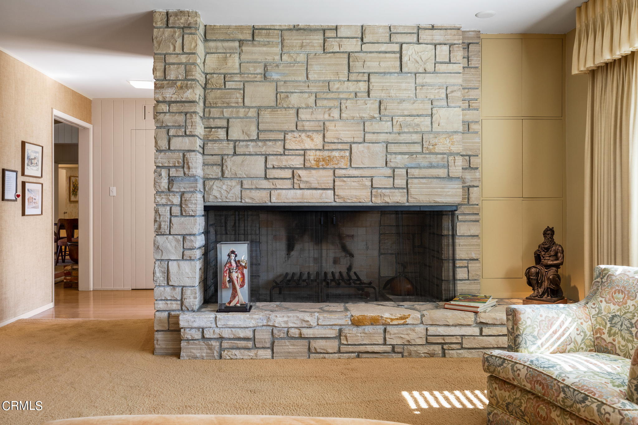 425 Devonshire Drive Oxnard, CA 93030 - Photo 9 of 57 9-web-or-mls-UpmarketMedia_425Dev-3