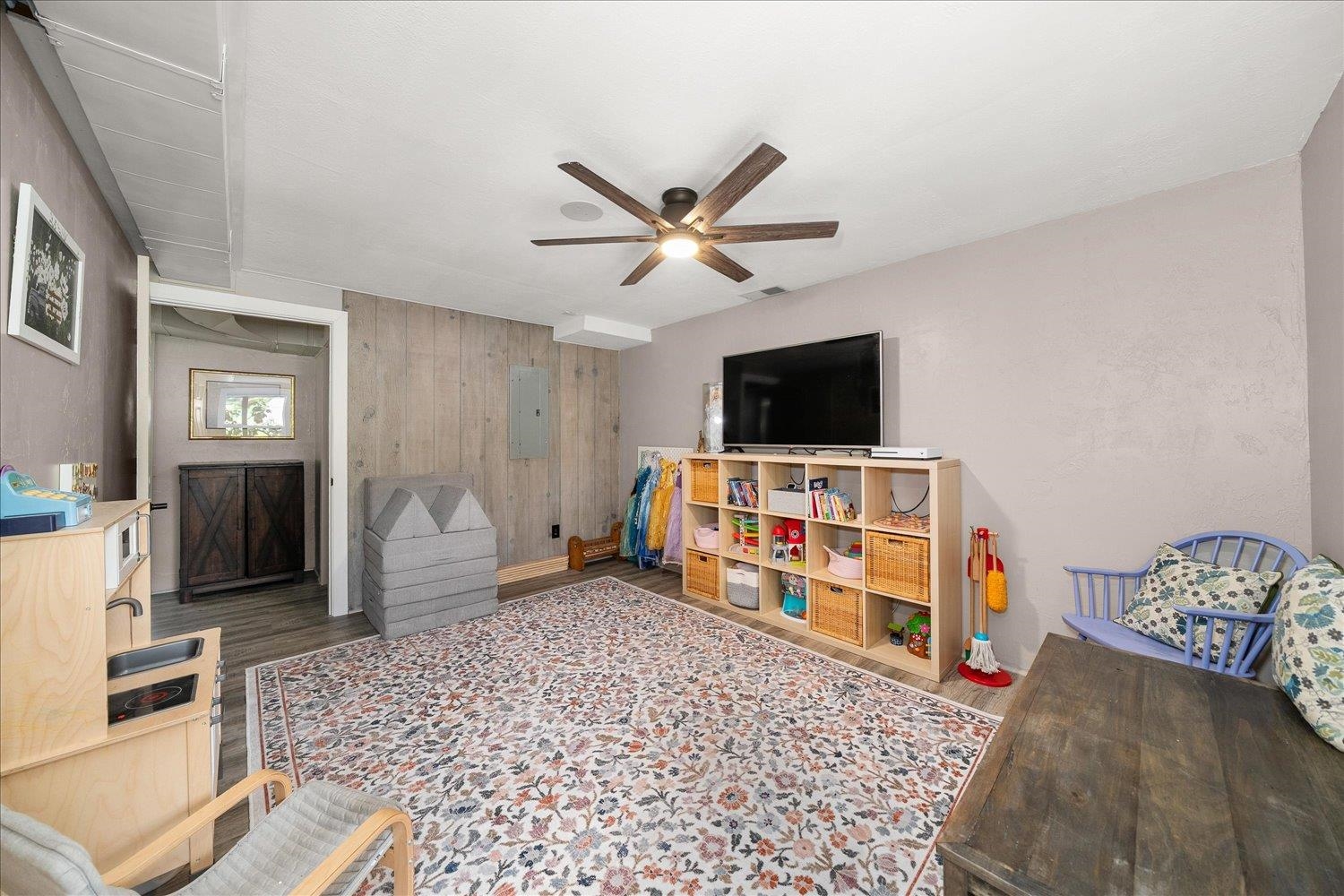 19825 North Holcomb Road Mead, WA 99021 - Photo 46 of 50