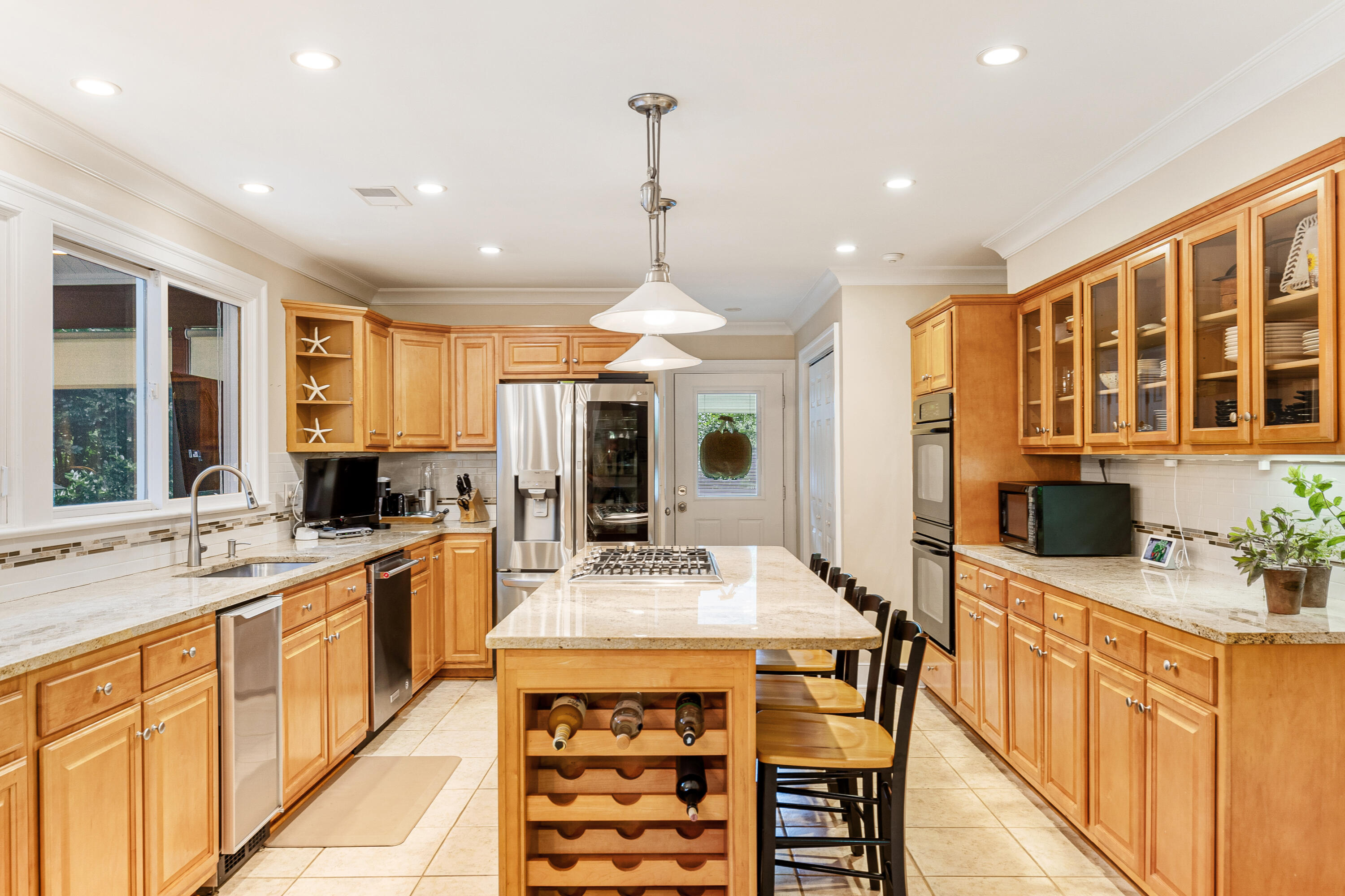 977 Casseque Province Mount Pleasant, SC 29464 - Photo 15 of 61 977CassequeProvince-KeenEyeMarketing-014