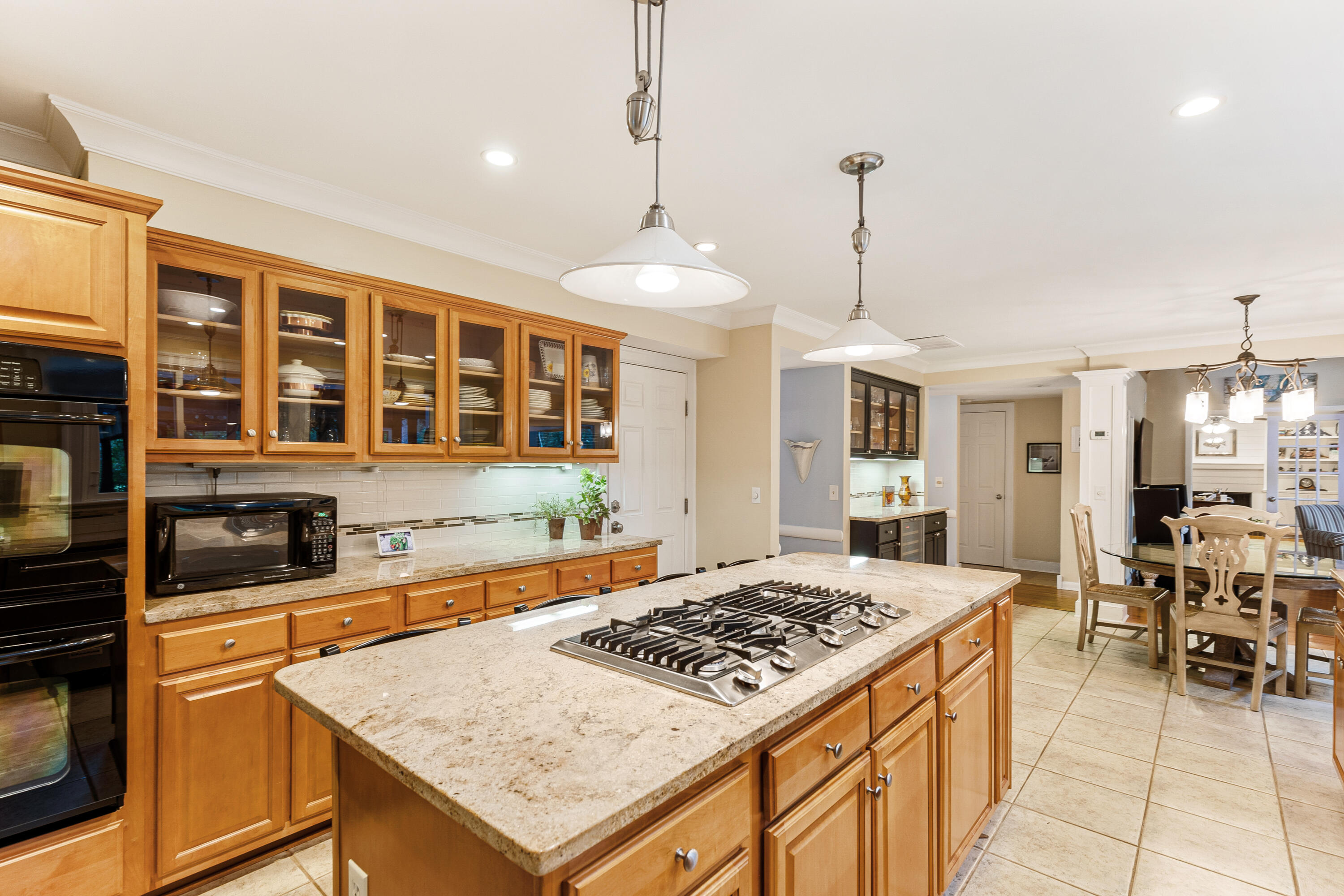 977 Casseque Province Mount Pleasant, SC 29464 - Photo 19 of 61 977CassequeProvince-KeenEyeMarketing-018