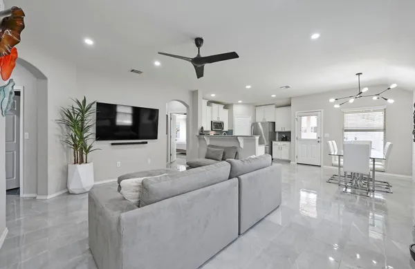 $2,150 | 249 Noddy Road, Buda, TX 78610