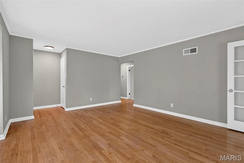 907 Edgar Road Webster Groves, MO 63119 - Photo 8 of 38 Gallery Image 8