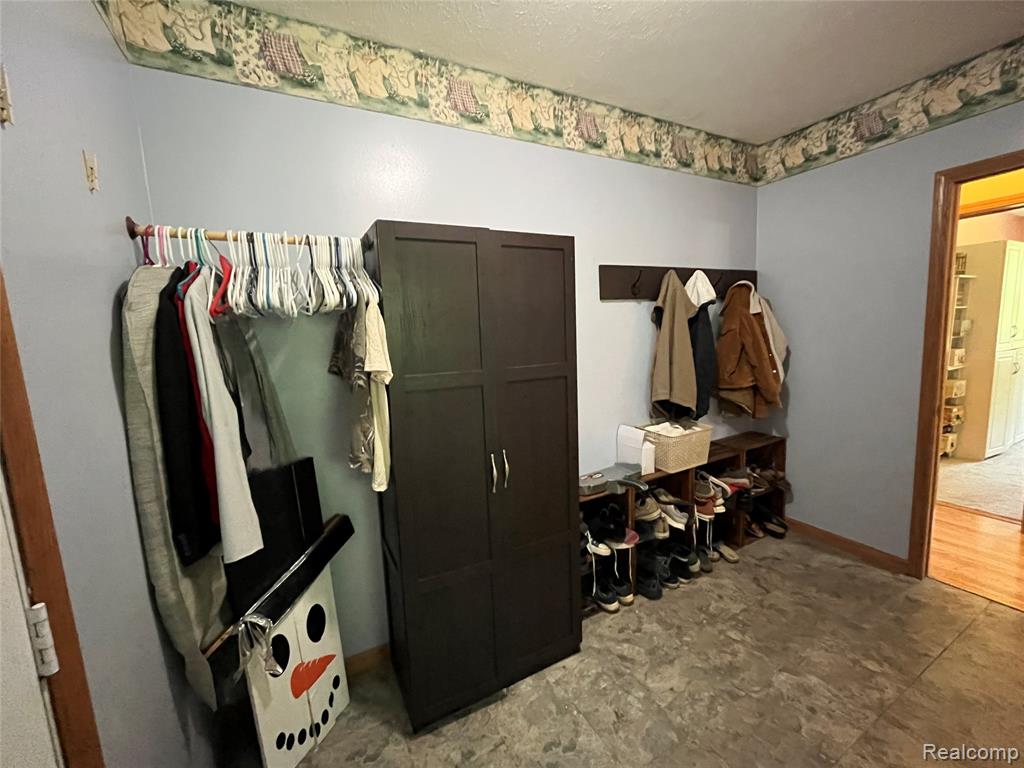 28524 Elwell Road Belleville, MI 48111 - Photo 76 of 84