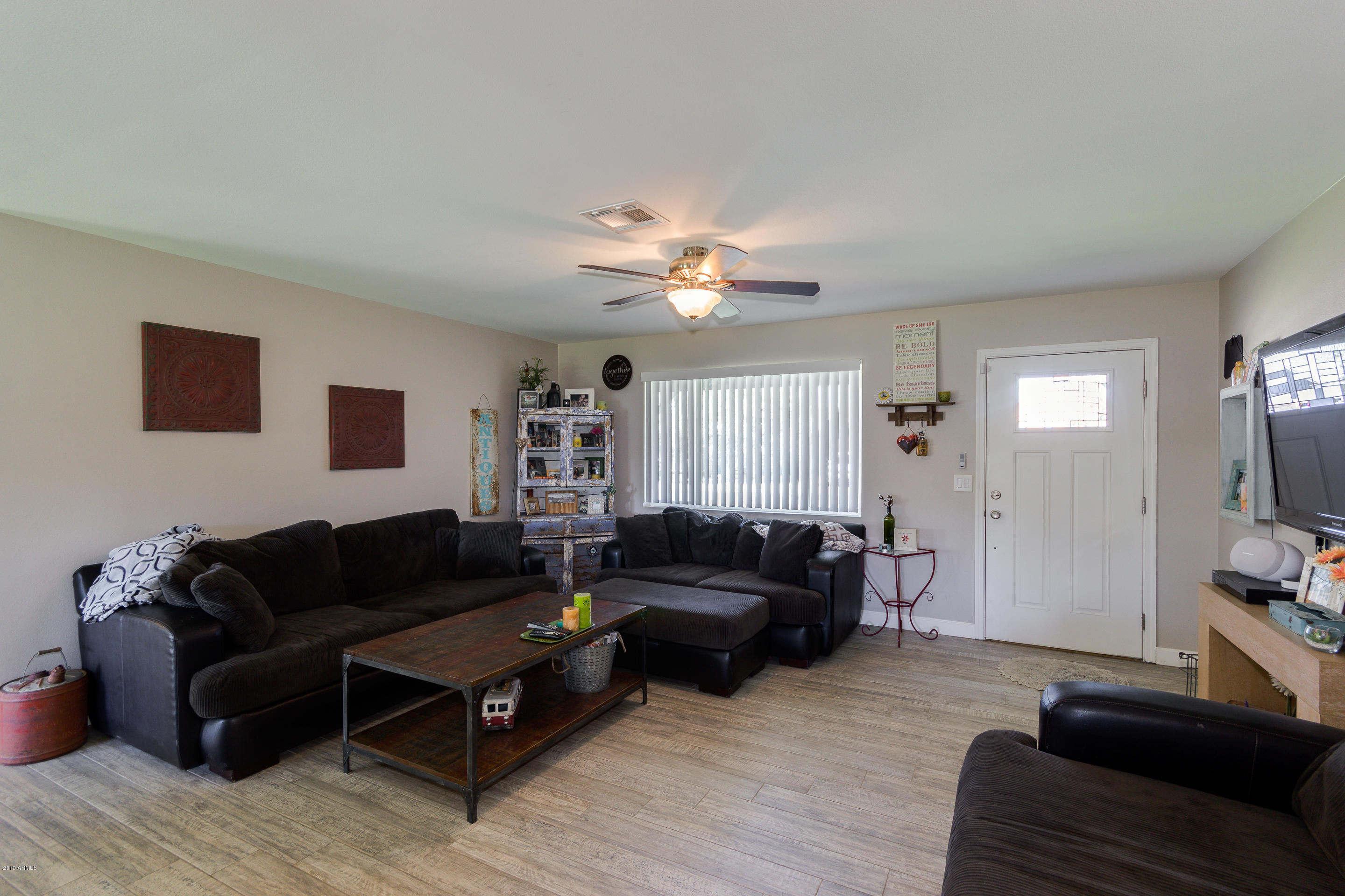 3027 West Bloomfield Road Phoenix, AZ 85029 - Photo 4 of 33 04-Bloomfield